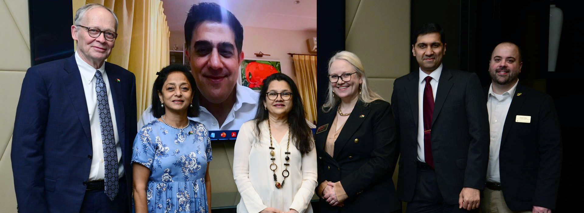 An image of International students and faculty at Purdue University