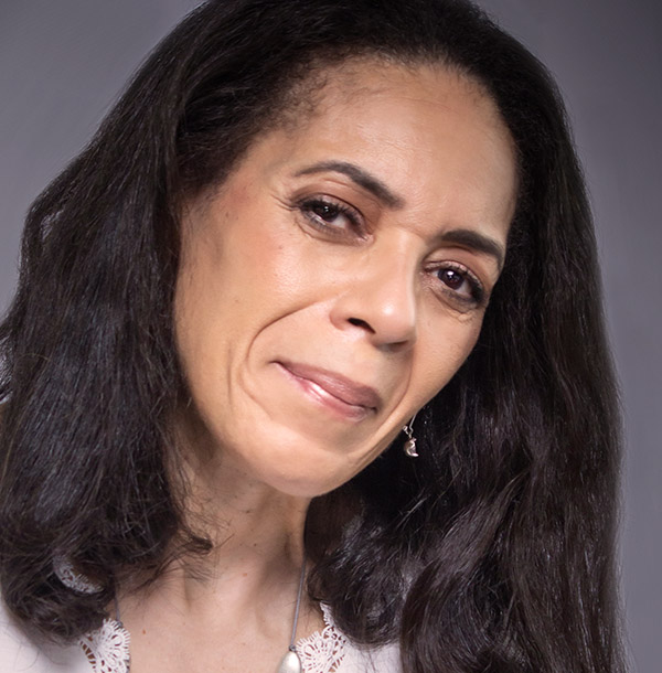 Angela Dodd headshot