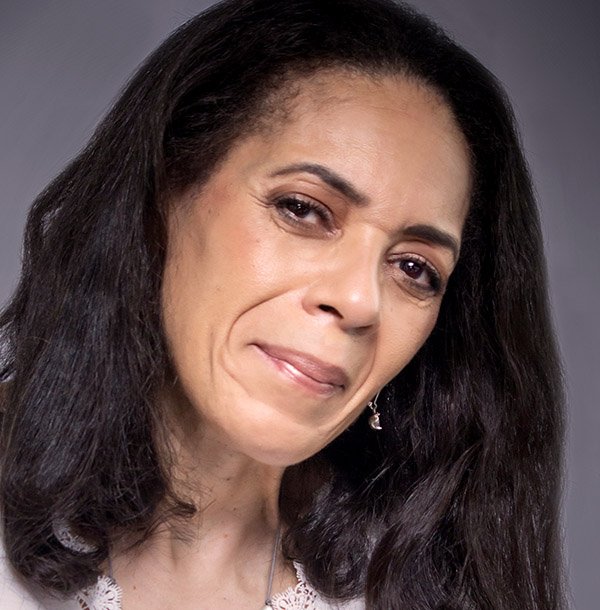 Angela Dodd headshot