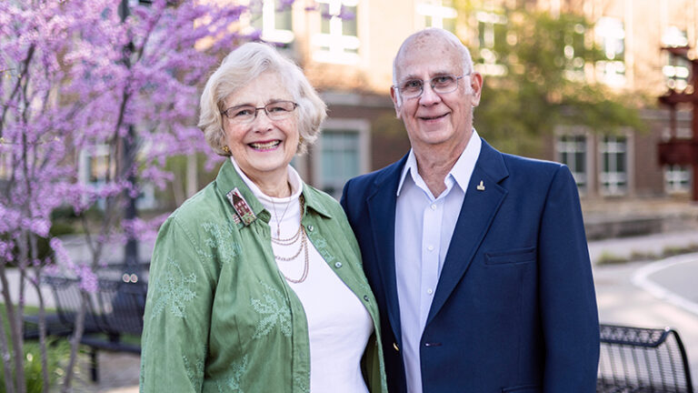 An image of Purdue Alumni William right and Barbara Rakosnik left.